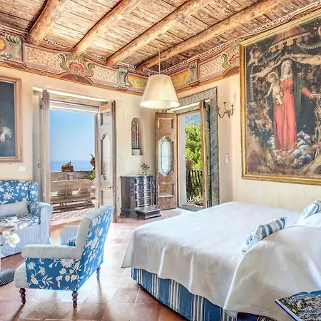 - San Giacomo * Positano