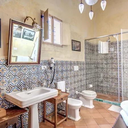 - San Giacomo Villa Positano