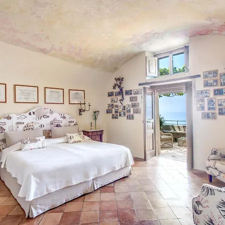 - San Giacomo Positano